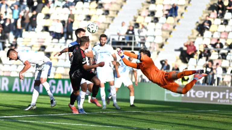 Tohle moc dobře neuzrálo. Rijeka si dělá legraci z poražené Sparty