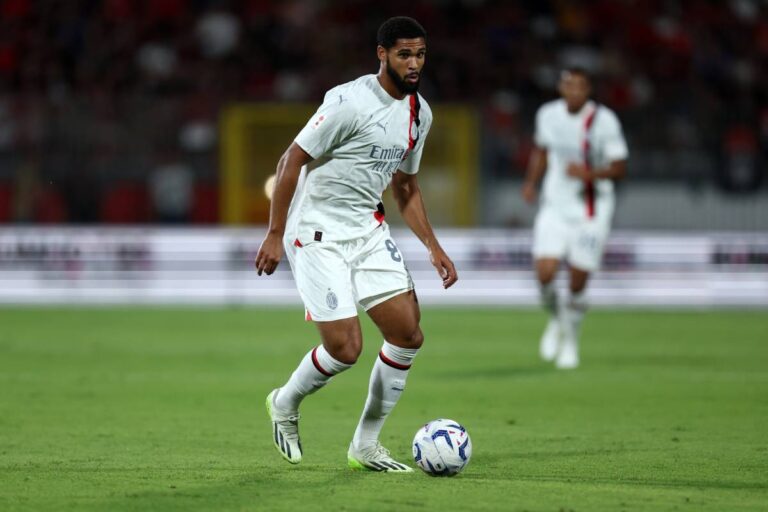 Pomohl sestřelit Slavii a prožívá výbornou sezónu. Loftus-Cheek se ale do reprezentace nedostal. Proč by byl ideální volbou?
