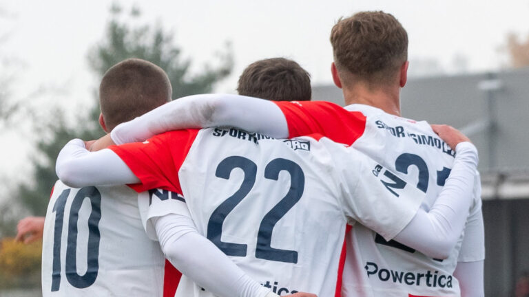Filip Žák v dresu poslední Kroměříže vyučil zkušené borce z béčka pražské Slavie