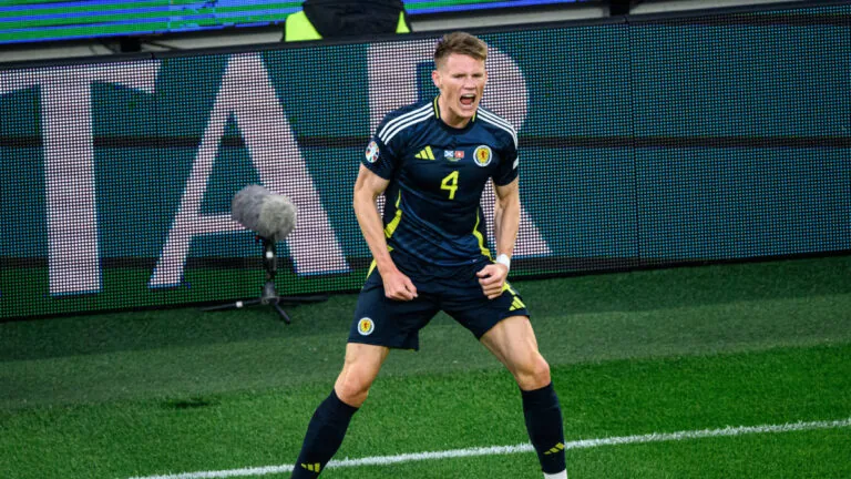 Frustrace a pocit křivdy: Skotové po sporných verdiktech padli s Marokem, naděje na postup ale žije
