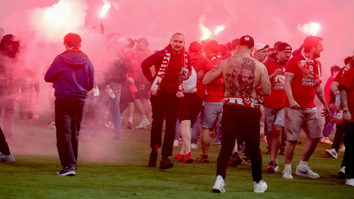 Slavia fanousci
