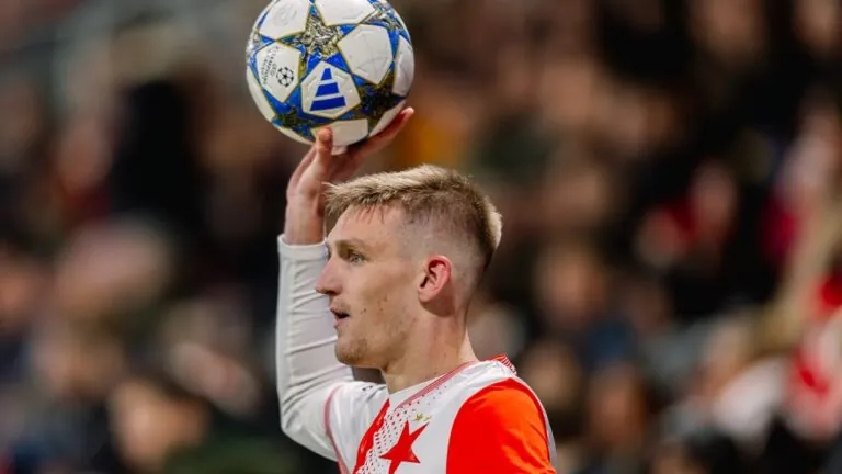 Hazarduje Chaloupek s přestupem do Premier League? Jaký vliv bude mít mundial?