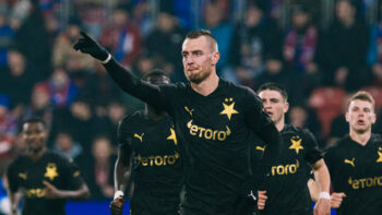 Ten obr by se měl zklidnit, jen si stěžuje, psali fanoušci Arsenalu o Chorém. Oceňují ale i odvahu Slavie