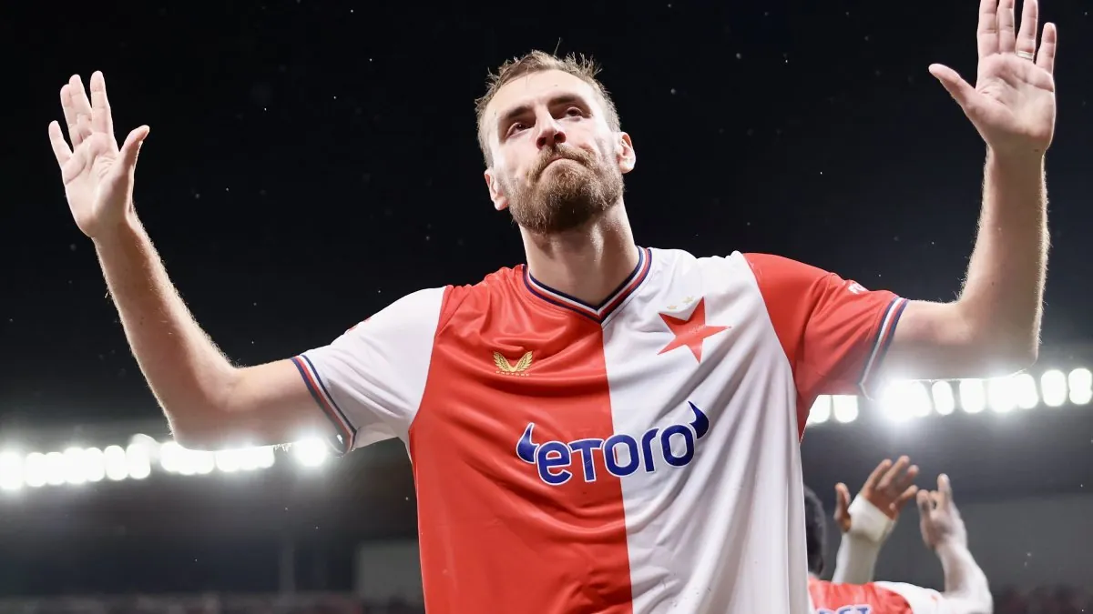 Chorý je ďábel. Kritizovaný útočník Slavie ustál další těžký okamžik a porazil Plzeň