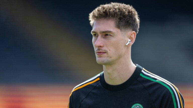 Další záhadná absence. Trápící se Čvančara opět nebyl ani na lavičce Celticu
