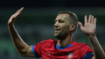 Souček minul penaltu, fanoušci se baví. Má dostat cenu fair play?