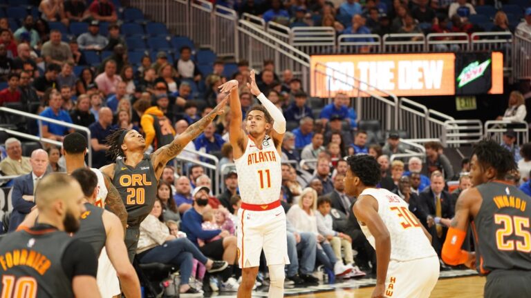 Trae Young míří do Washingtonu, Gilgeous-Alexander natahuje svou sérii