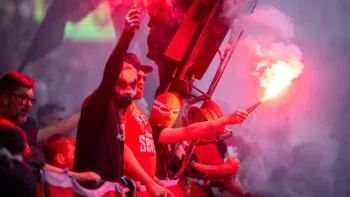 Slavia má problém. Prohru s Vlašimí zastínil protes fanoušků proti vedení klubu