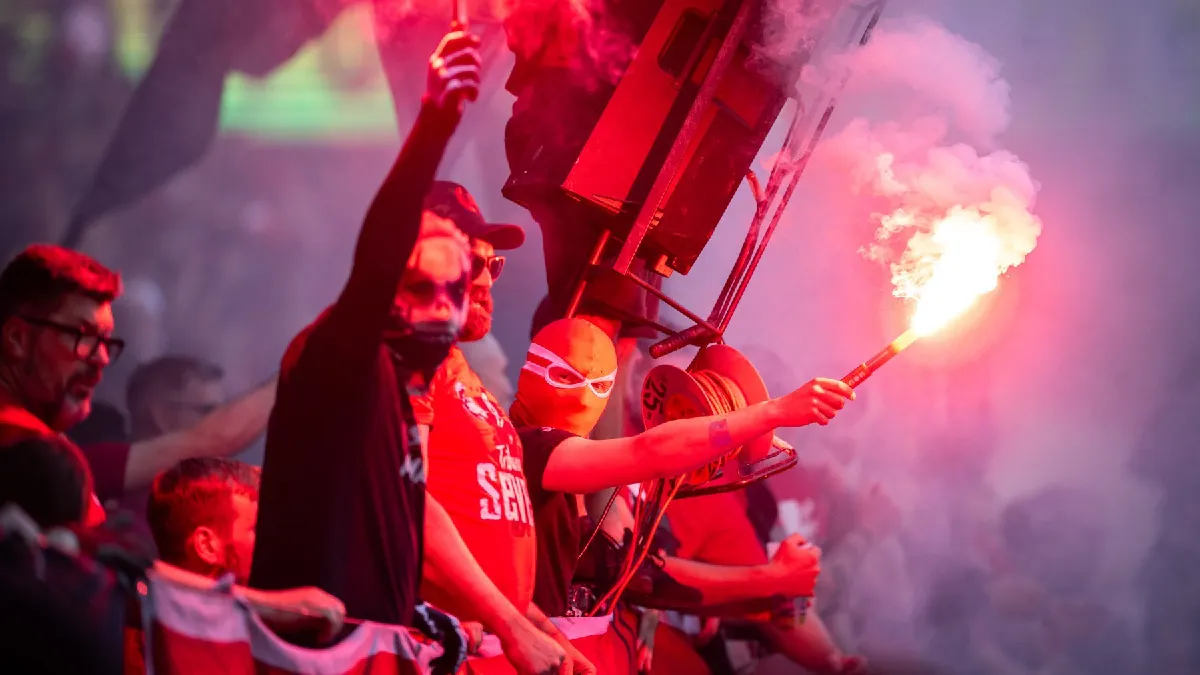 Tribuna Sever