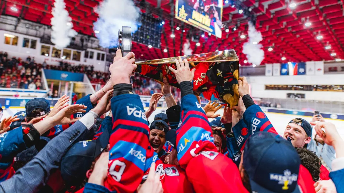 Český univerzitní hokej láká na plné tribuny. Hráčům nabízí vzdělání i prestiž