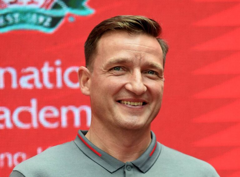 Šmicer: Sparta byla v oblacích, myslela si, že porazí Liverpool a bez pěti hráčů i Plzeň. Dělal se z ní „wonder“ tým