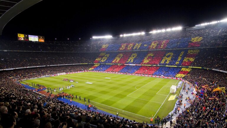 Barcelona může díky penězům ze Saúdské Arábie pomýšlet na hvězdu letošního Eura, za Brazilce by vydělala balík