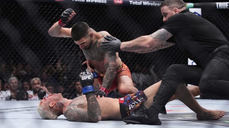UFC 317: Topuria vypnul Oliveiru a zapsal se do dějin. O knokauty nebyla nouze. Podívejte se na zásadní momenty