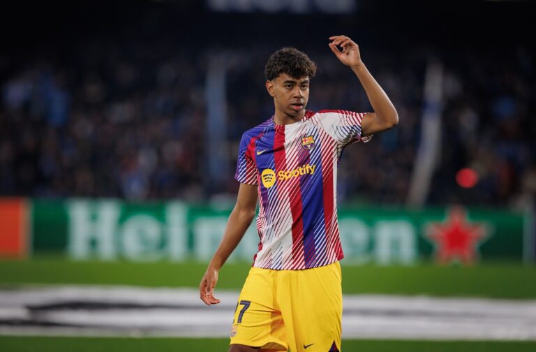 Odvážná Barcelona? Stavění mladých es má dvě strany mince, varují fanoušci před přetěžováním talentů. Pedri jako odstrašující příklad