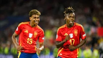 Hodnocení skupiny H: Kapverdy uvařily Uruguay, postupují i Španělé