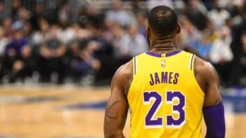 LeBron James opouští Los Angeles Lakers. Rýsuje se velký přestup