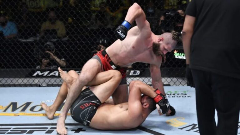 Pereira vs Procházka 2 live stream a kurzy. Kde sledovat UFC živě?