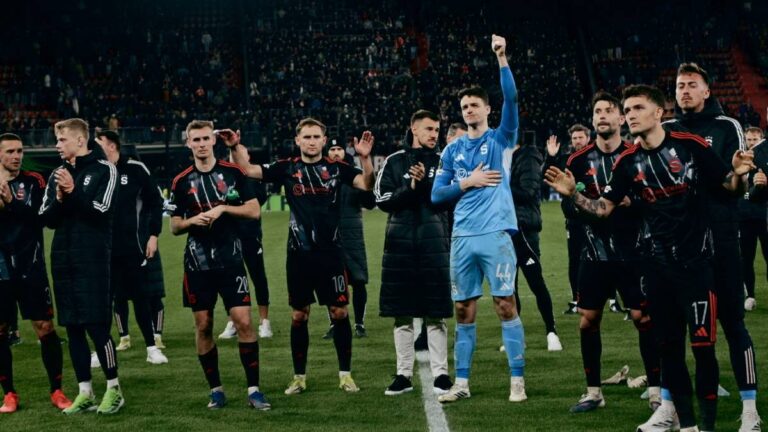 Bude Surovčík večer chytat proti Plzni? Chce být co nejdřív na hřišti, zní ze Sparty